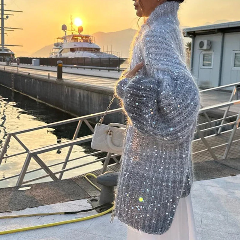 Genser i strikk med ensfargede paljetter