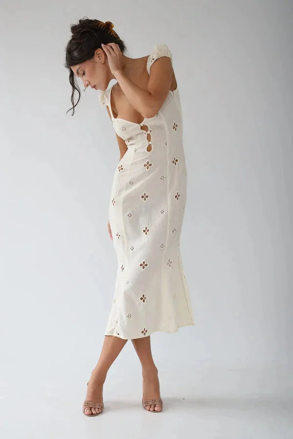 Robe en coton brodé